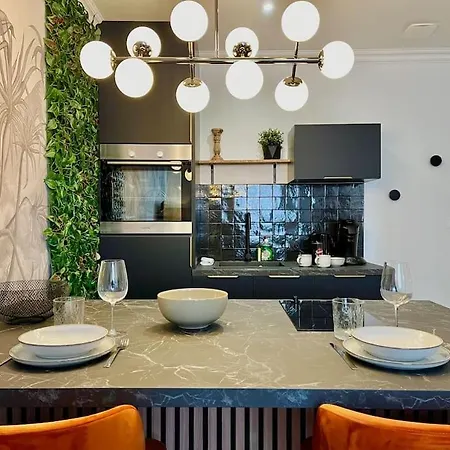 Florea Avec Du Charme Proche Gare Et Centre Apartmán *