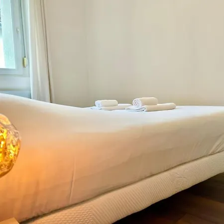 Apartmán Florea Avec Du Charme Proche Gare Et Centre Remeš